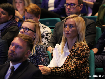 Uczestnicy pierwszego dnia Kongresu Gospodarczego Lubuskie 2022 w Centrum Kreatywnej Kultury przy zielonogórskim Regionalnym Centrum Animacji Kultury 