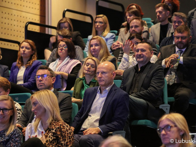 Uczestnicy pierwszego dnia Kongresu Gospodarczego Lubuskie 2022 w Centrum Kreatywnej Kultury przy zielonogórskim Regionalnym Centrum Animacji Kultury 
