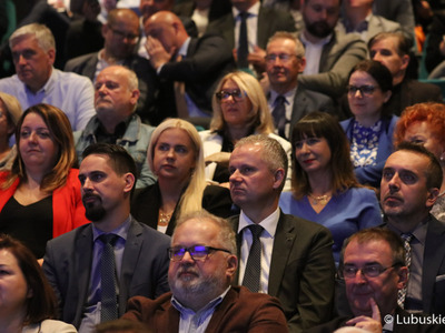 Uczestnicy pierwszego dnia Kongresu Gospodarczego Lubuskie 2022 w Centrum Kreatywnej Kultury przy zielonogórskim Regionalnym Centrum Animacji Kultury 
