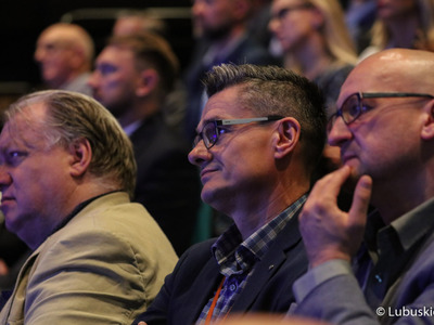 Uczestnicy pierwszego dnia Kongresu Gospodarczego Lubuskie 2022 w Centrum Kreatywnej Kultury przy zielonogórskim Regionalnym Centrum Animacji Kultury 