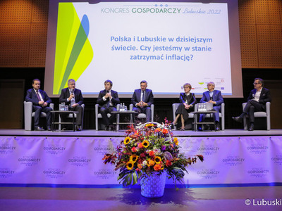 Uczestnicy pierwszego dnia Kongresu Gospodarczego Lubuskie 2022 w Centrum Kreatywnej Kultury przy zielonogórskim Regionalnym Centrum Animacji Kultury 