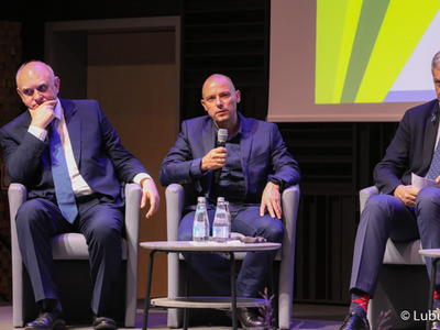 Uczestnicy pierwszego dnia Kongresu Gospodarczego Lubuskie 2022 w Centrum Kreatywnej Kultury przy zielonogórskim Regionalnym Centrum Animacji Kultury 