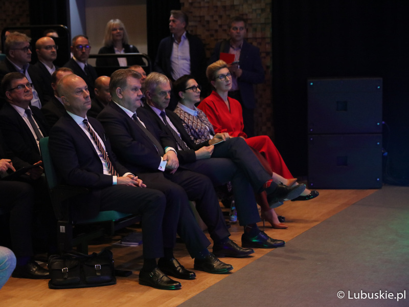 Uczestnicy pierwszego dnia Kongresu Gospodarczego Lubuskie 2022 w Centrum Kreatywnej Kultury przy zielonogórskim Regionalnym Centrum Animacji Kultury