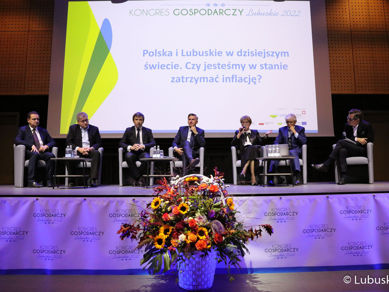 Uczestnicy pierwszego dnia Kongresu Gospodarczego Lubuskie 2022 w Centrum Kreatywnej Kultury przy zielonogórskim Regionalnym Centrum Animacji Kultury