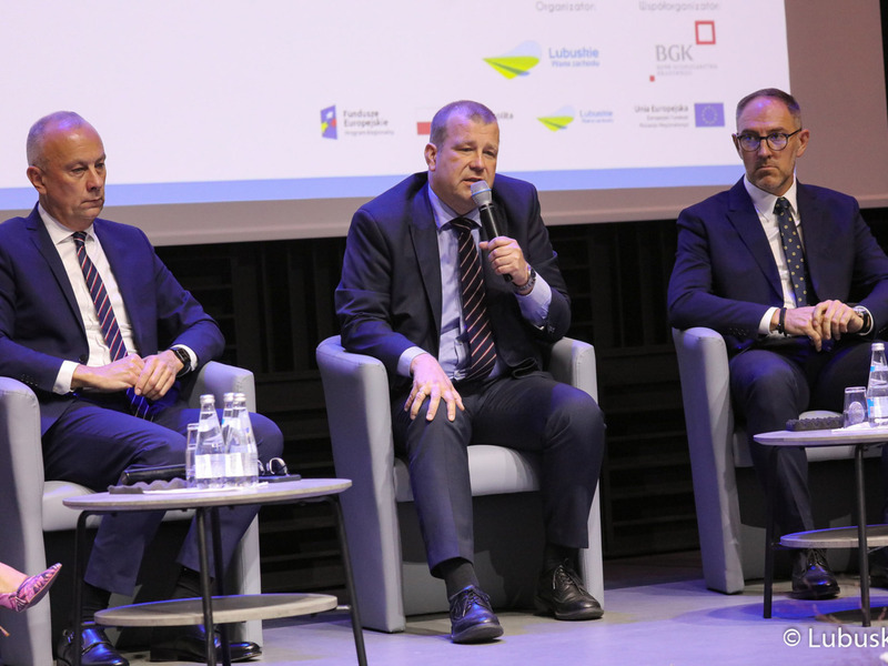 Uczestnicy pierwszego dnia Kongresu Gospodarczego Lubuskie 2022 w Centrum Kreatywnej Kultury przy zielonogórskim Regionalnym Centrum Animacji Kultury