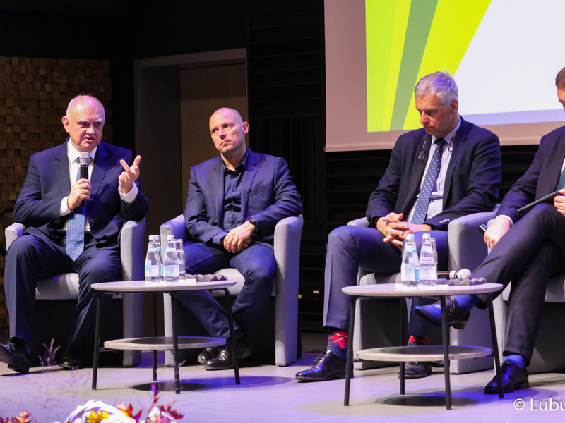 Uczestnicy pierwszego dnia Kongresu Gospodarczego Lubuskie 2022 w Centrum Kreatywnej Kultury przy zielonogórskim Regionalnym Centrum Animacji Kultury