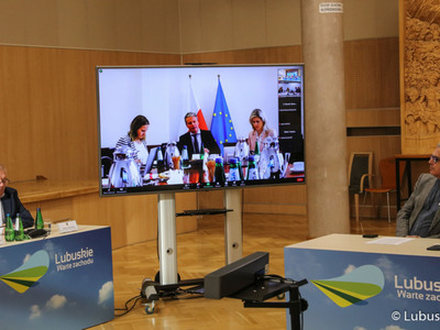 Negocjacje programu z Komisją Europejską w Sali Kolumnowej Urzędu Marszałkowskiego Województwa Lubuskiego 
