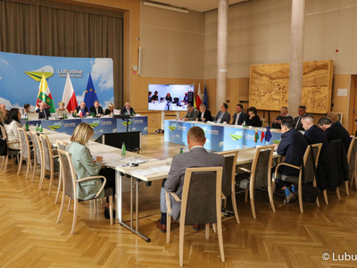 Negocjacje programu z Komisją Europejską w Sali Kolumnowej Urzędu Marszałkowskiego Województwa Lubuskiego 