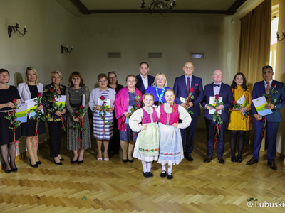 Uroczystość wręczenia nagród zarządu woj. lubuskiego dla nauczycieli i dyrektorów lubuskich placówek oświatowych