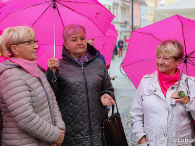 Uczestniczki Różowego Marszu w Zielonej Górze
