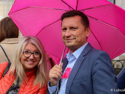 Uczestnicy Różowego Marszu w Zielonej Górze