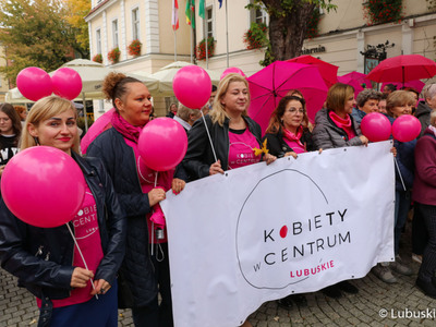 Uczestniczki Różowego Marszu w Zielonej Górze