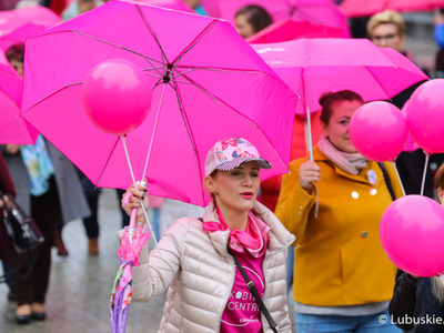 Uczestniczki Różowego Marszu w Zielonej Górze