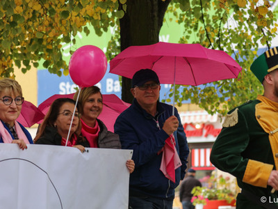 Uczestnicy Różowego Marszu w Zielonej Górze