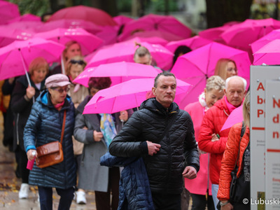Uczestnicy Różowego Marszu w Zielonej Górze