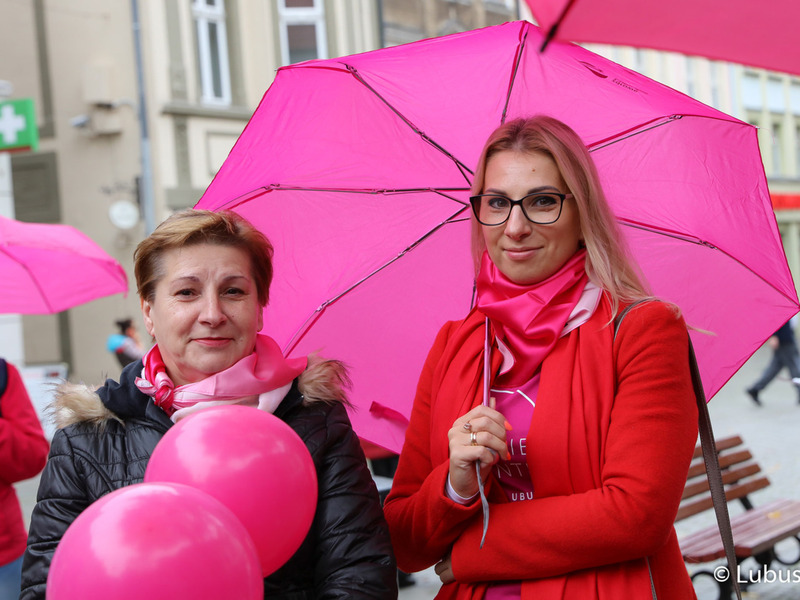 Uczestniczki Różowego Marszu w Zielonej Górze