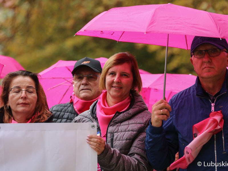 Uczestnicy Różowego Marszu w Zielonej Górze