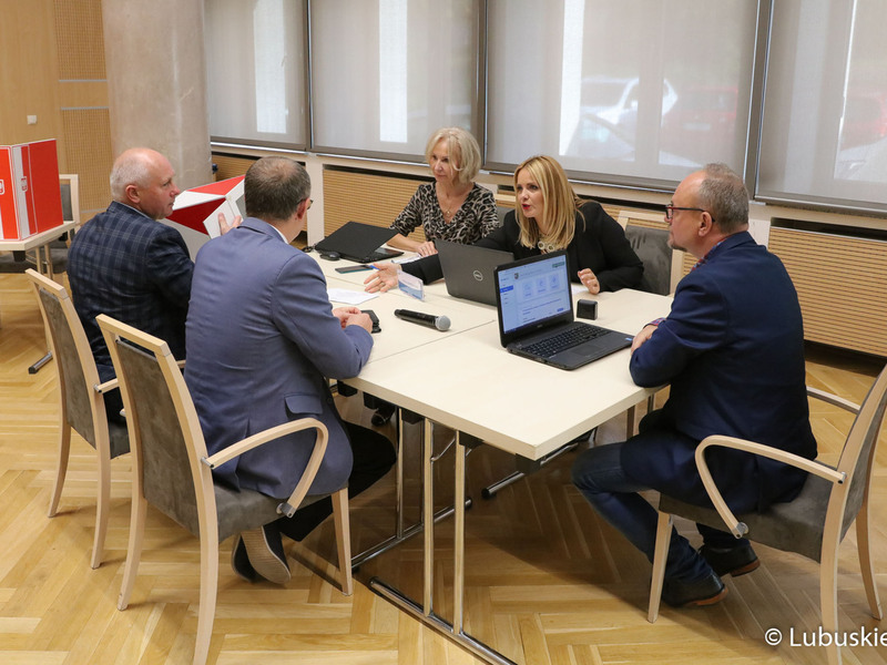 Radni głosują nad wnioskiem o odwołanie Marszałka Województwa Lubuskiego