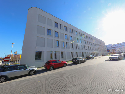 Budynek Centrum Zdrowia Matki i Dziecka w Zielonej Górze