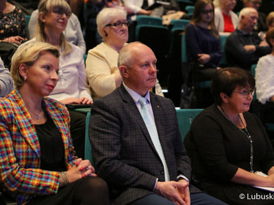 Uczestnicy konferencji „Aktywna Kobieta Wiejska 2022” w Centrum Kreatywnej Kultury przy Regionalnym Centrum Animacji Kultury w Zielonej Górze