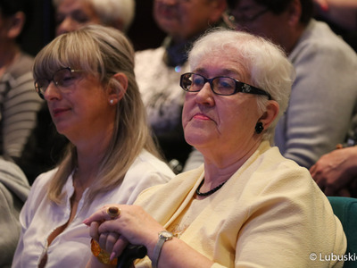 Uczestniczki konferencji „Aktywna Kobieta Wiejska 2022” w Centrum Kreatywnej Kultury przy Regionalnym Centrum Animacji Kultury w Zielonej Górze