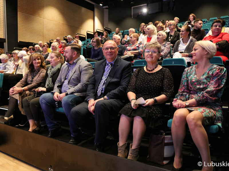 Uczestnicy konferencji „Aktywna Kobieta Wiejska 2022” w Centrum Kreatywnej Kultury przy Regionalnym Centrum Animacji Kultury w Zielonej Górze