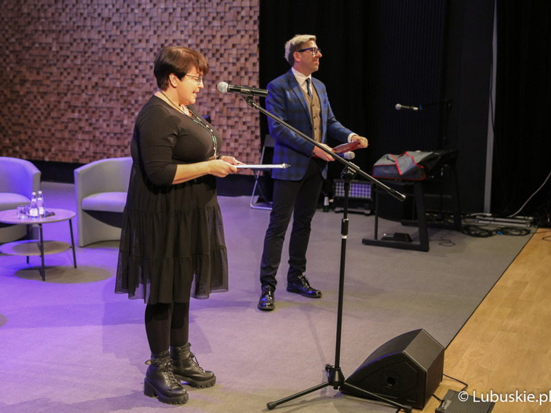 Uczestnicy konferencji „Aktywna Kobieta Wiejska 2022” w Centrum Kreatywnej Kultury przy Regionalnym Centrum Animacji Kultury w Zielonej Górze