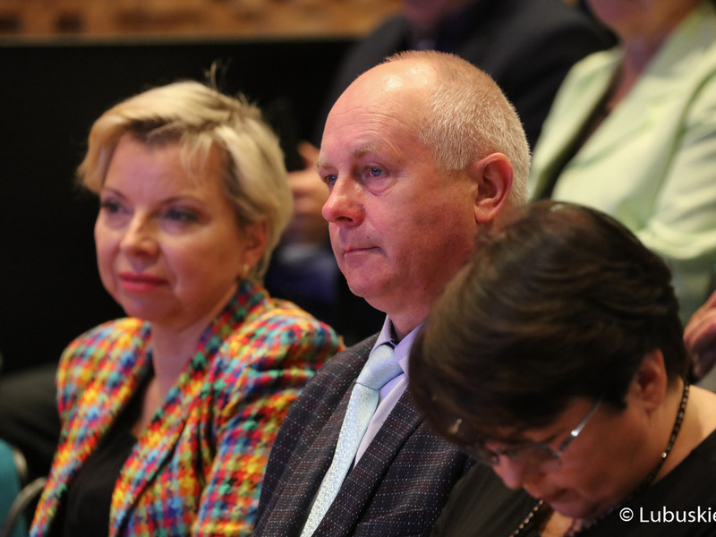 Uczestnicy konferencji „Aktywna Kobieta Wiejska 2022” w Centrum Kreatywnej Kultury przy Regionalnym Centrum Animacji Kultury w Zielonej Górze