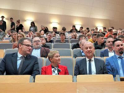 27 października 2022 r. Dzień promocyjny nowego kierunku kształcenia na UZ - Inżynierii Lotniczej - w siedzibie Wydziału Mechanicznego Uniwersytetu Zielonogórskiego