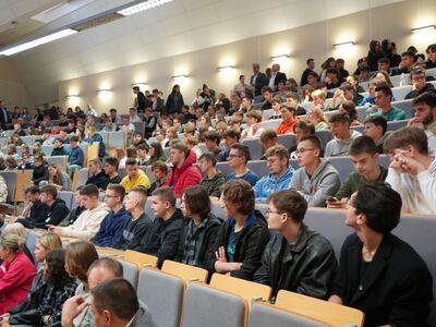 27 października 2022 r. Dzień promocyjny nowego kierunku kształcenia na UZ - Inżynierii Lotniczej - w siedzibie Wydziału Mechanicznego Uniwersytetu Zielonogórskiego