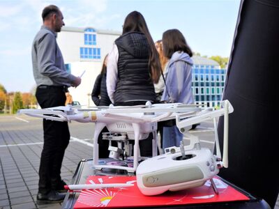27 października 2022 r. Dzień promocyjny nowego kierunku kształcenia na UZ - Inżynierii Lotniczej - w siedzibie Wydziału Mechanicznego Uniwersytetu Zielonogórskiego