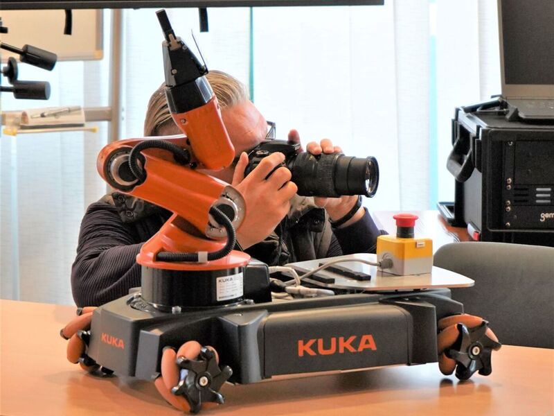 27 października 2022 r. Dzień promocyjny nowego kierunku kształcenia na UZ - Inżynierii Lotniczej - w siedzibie Wydziału Mechanicznego Uniwersytetu Zielonogórskiego