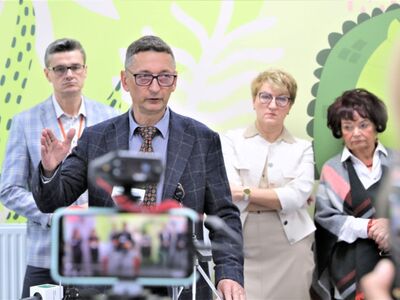 2 listopada 2022 r. rozpoczęły się przenosiny oddziałów zielonogórskiego Szpitala Uniwersyteckiego do Centrum Zdrowia Matki i Dziecka. Z tej okazji odbył się briefing prasowy. 