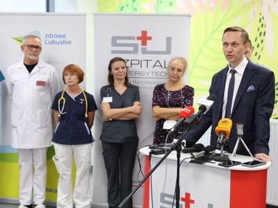 2 listopada 2022 r. rozpoczęły się przenosiny oddziałów zielonogórskiego Szpitala Uniwersyteckiego do Centrum Zdrowia Matki i Dziecka. Z tej okazji odbył się briefing prasowy. 