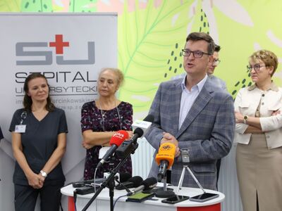 2 listopada 2022 r. rozpoczęły się przenosiny oddziałów zielonogórskiego Szpitala Uniwersyteckiego do Centrum Zdrowia Matki i Dziecka. Z tej okazji odbył się briefing prasowy. 