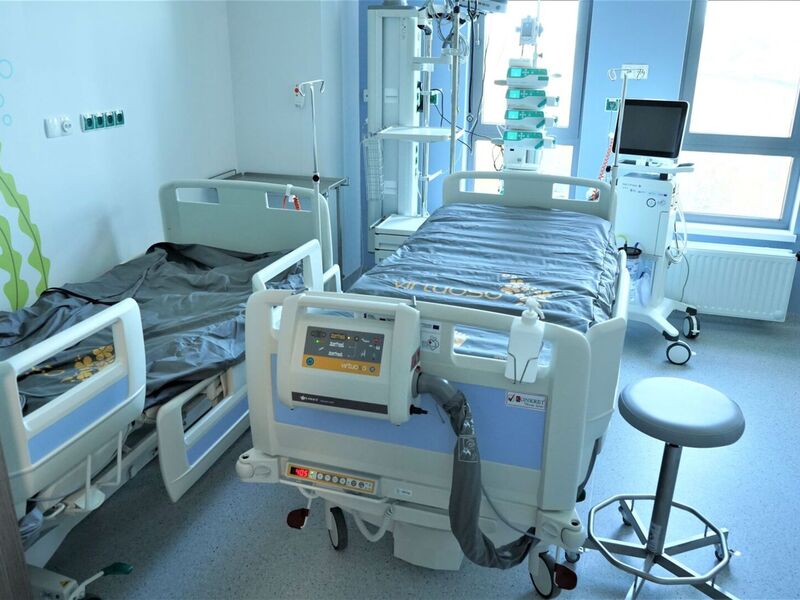 2 listopada 2022 r. rozpoczęły się przenosiny oddziałów zielonogórskiego Szpitala Uniwersyteckiego do Centrum Zdrowia Matki i Dziecka. Z tej okazji odbył się briefing prasowy.