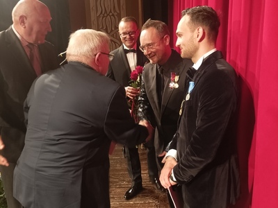 W Teatrze im. Juliusza Osterwy w Gorzowie Wlkp. odbyła się gala z okazji jubileuszu 75-lecia Stali Gorzów. W trakcie wydarzenia Bartosz Zmarzlik i Krzysztof Orzeł otrzymali Odznaki Honorowe za Zasługi dla Województwa Lubuskiego.