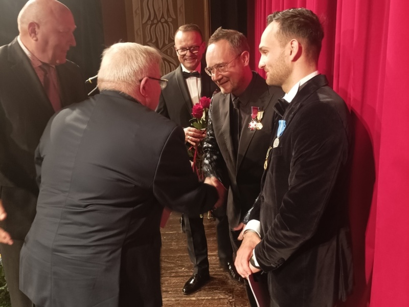W Teatrze im. Juliusza Osterwy w Gorzowie Wlkp. odbyła się gala z okazji jubileuszu 75-lecia Stali Gorzów. W trakcie wydarzenia Bartosz Zmarzlik i Krzysztof Orzeł otrzymali Odznaki Honorowe za Zasługi dla Województwa Lubuskiego.