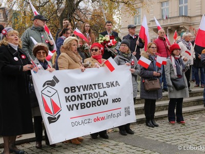 Uczestnicy Marszu Niepodległości w Zielonej Górze