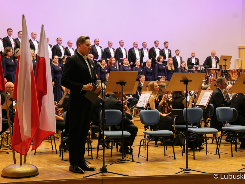 Koncert w Filharmonii Zielonogórskiej zorganizowany z okazji obchodów Święta Niepodległości