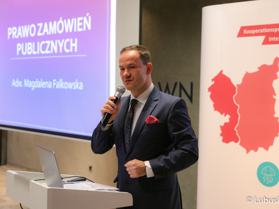 Dyrektor Biura Współpracy zagranicznej UMWL Radosław Brodzik
