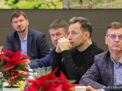 Spotkanie rady klinicystów w sali prasowej Urzędu Marszałkowskiego Województwa Lubuskiego w Zielonej Górze