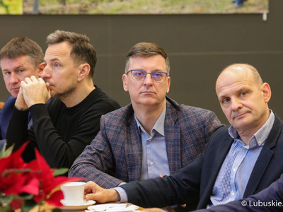 Spotkanie rady klinicystów w sali prasowej Urzędu Marszałkowskiego Województwa Lubuskiego w Zielonej Górze
