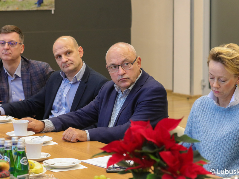 Spotkanie rady klinicystów w sali prasowej Urzędu Marszałkowskiego Województwa Lubuskiego w Zielonej Górze