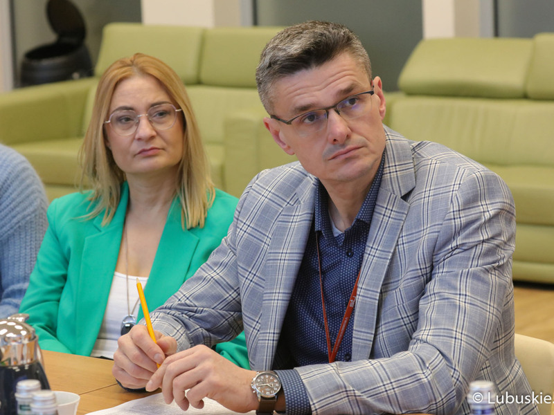 Spotkanie rady klinicystów w sali prasowej Urzędu Marszałkowskiego Województwa Lubuskiego w Zielonej Górze
