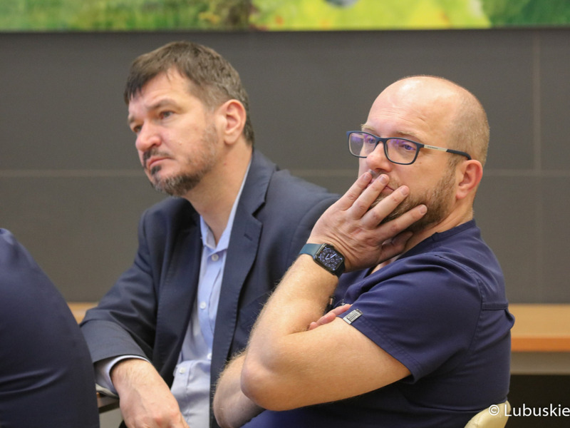 Spotkanie rady klinicystów w sali prasowej Urzędu Marszałkowskiego Województwa Lubuskiego w Zielonej Górze