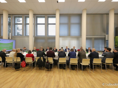 Posiedzenie plenarne Wojewódzkiej Rady Dialogu Społecznego w województwie lubuskim
