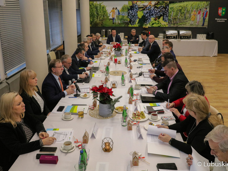 Posiedzenie plenarne Wojewódzkiej Rady Dialogu Społecznego w województwie lubuskim