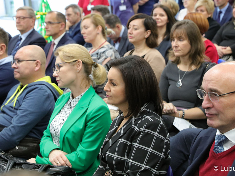 Uroczyste, oficjalne otwarcie Centrum Zdrowia Matki i Dziecka w Zielonej Górze