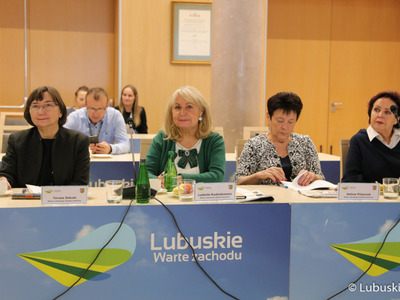 Uczestnicy obrad VI sesji Lubuskiego Sejmiku Seniorów
